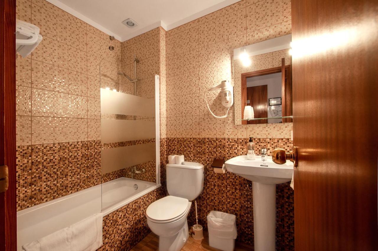 Hotel Silvia Empuriabrava Zewnętrze zdjęcie