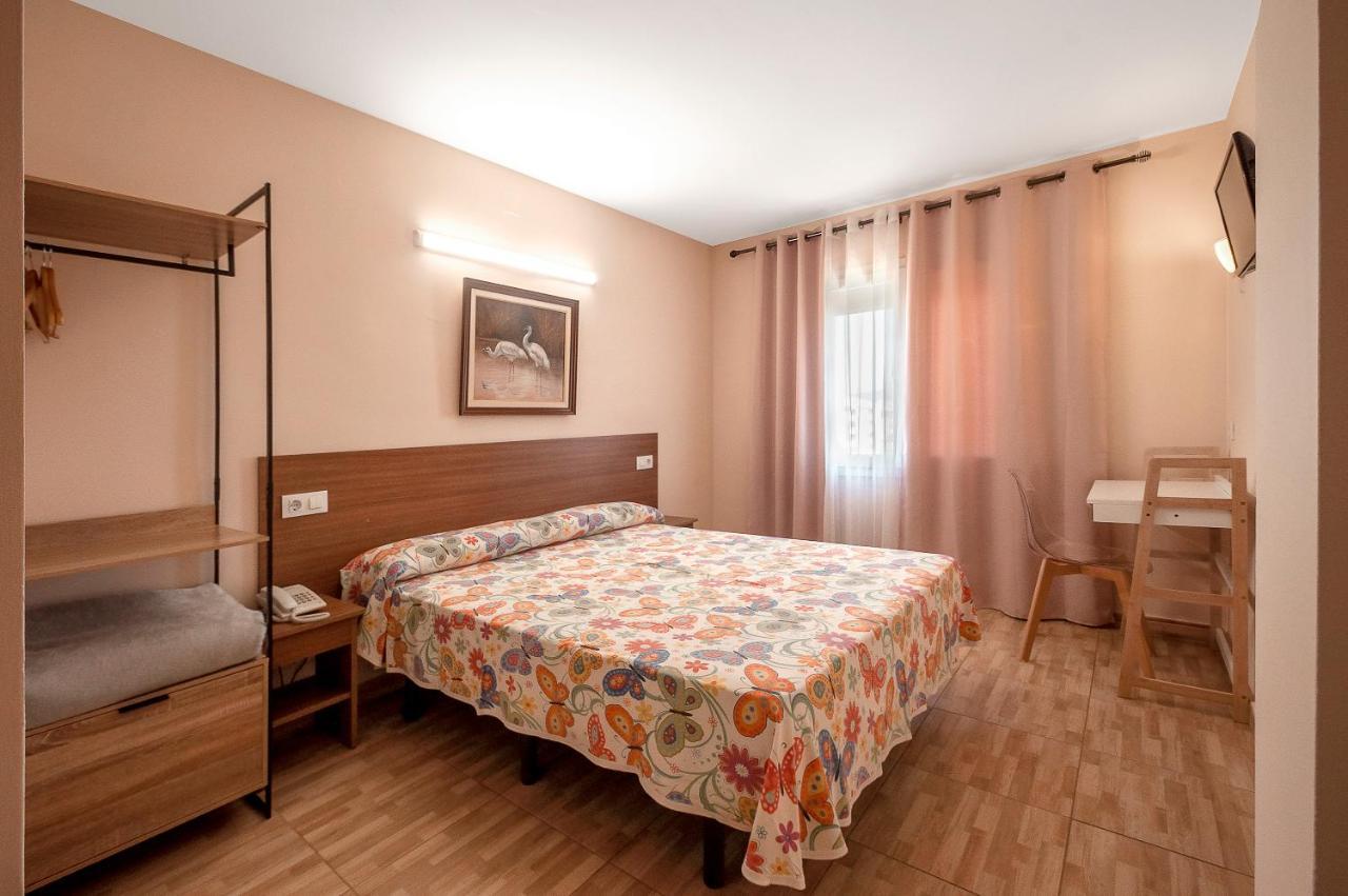 Hotel Silvia Empuriabrava Zewnętrze zdjęcie