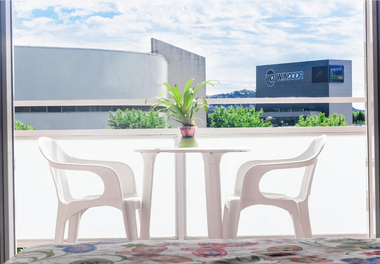 Hotel Silvia Empuriabrava Zewnętrze zdjęcie