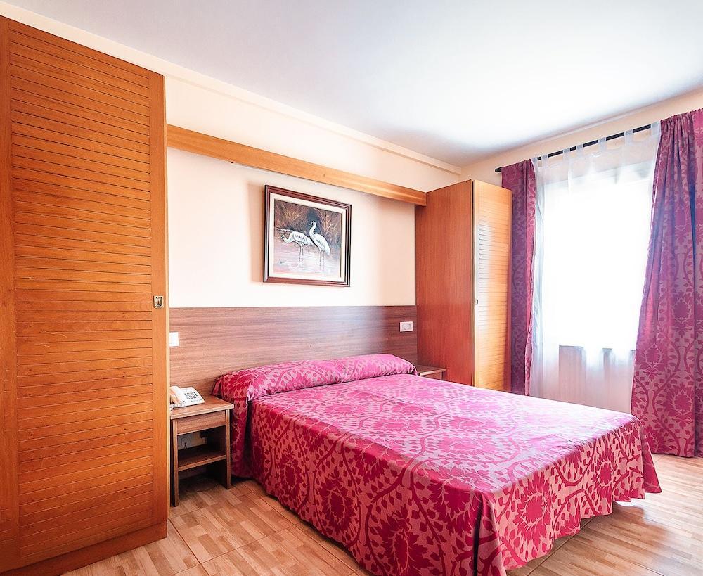 Hotel Silvia Empuriabrava Zewnętrze zdjęcie