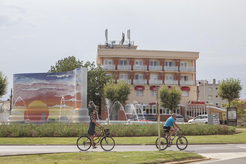 Hotel Silvia Empuriabrava Zewnętrze zdjęcie