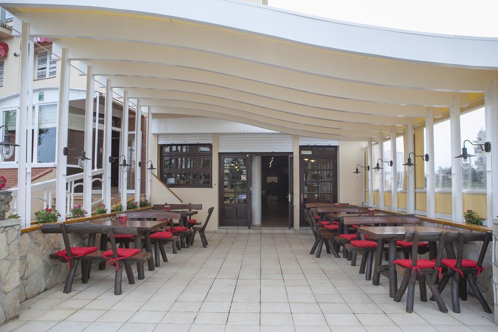 Hotel Silvia Empuriabrava Zewnętrze zdjęcie