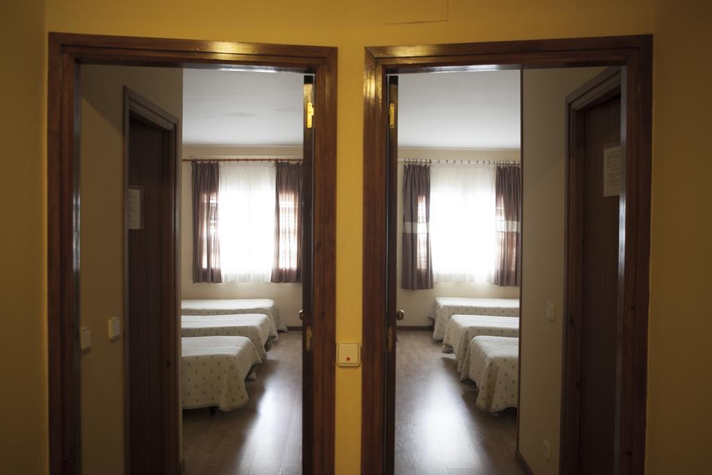 Hotel Silvia Empuriabrava Pokój zdjęcie